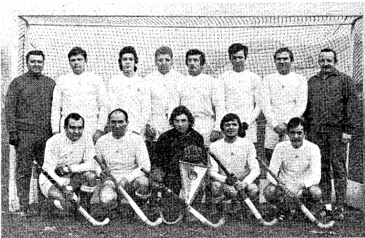 Equipe de 1970. Jean-Claude Koezlé est debout, deuxième en partant de la droite
